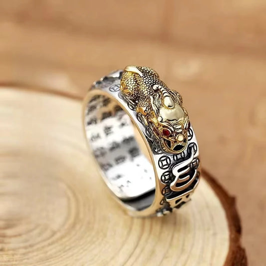 Anillo de amuleto oriental ajustable