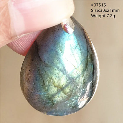 Colgante ovalado de labradorita azul