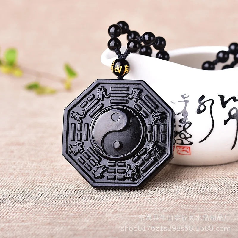 Collar Yin Yang de obsidiana ajustable
