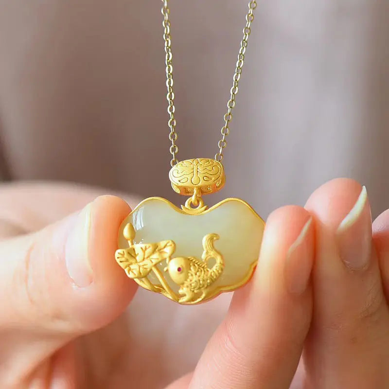 Pingente de Jade Hetian com Peixe Koi da Sorte Chinês, Colar Retro em Prata Esterlina S925 para Mulheres, Boa Sorte, Riqueza, Bênção e Fortuna