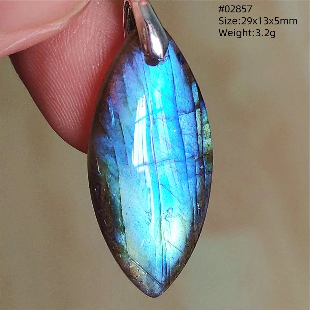Colgante ovalado de labradorita azul