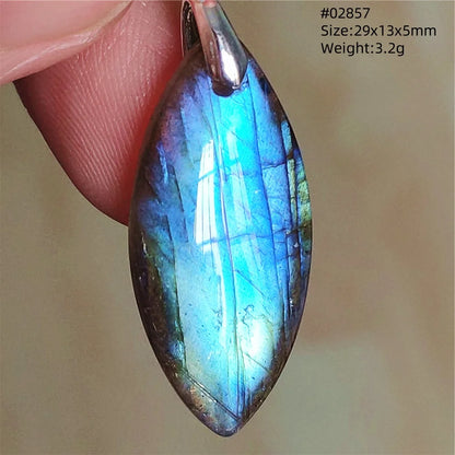 Colgante ovalado de labradorita azul