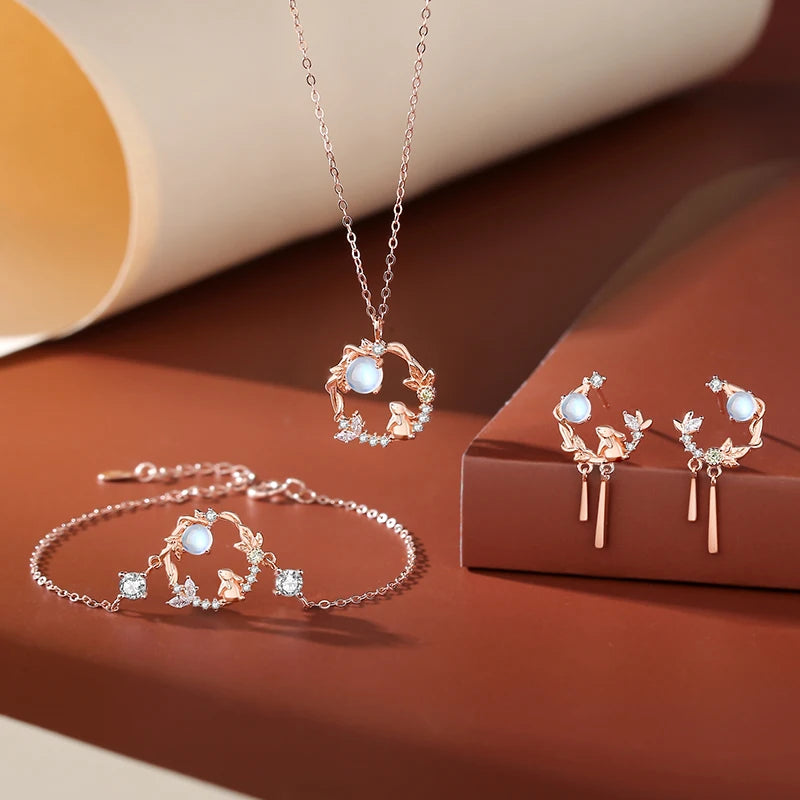 Collar de conejo con zirconia