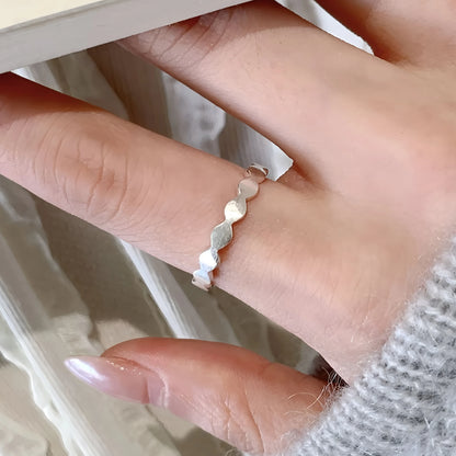 Anillo minimalista de piedra lunar