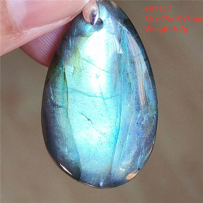 Colgante ovalado de labradorita azul