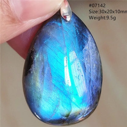 Colgante ovalado de labradorita azul