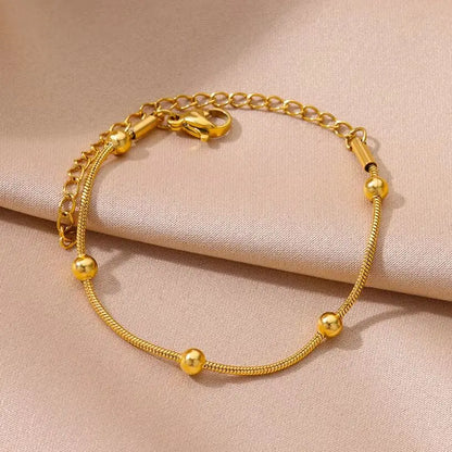 Pulsera Áurea: Cadena Dorada. Diseño y acabado de la pieza mostrada.