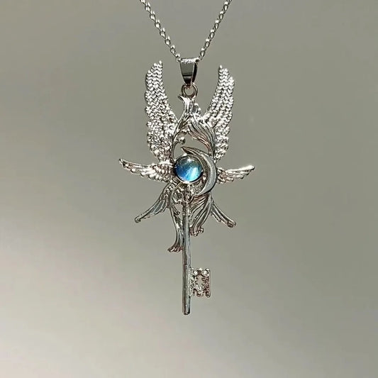 Collar Mensajero Azul: Alas de Ángel. Diseño y acabado de la pieza mostrada.