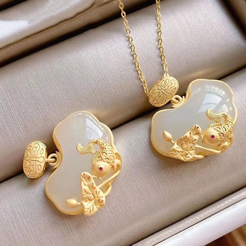 Pingente de Jade Hetian com Peixe Koi da Sorte Chinês, Colar Retro em Prata Esterlina S925 para Mulheres, Boa Sorte, Riqueza, Bênção e Fortuna