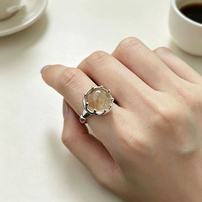 Anillo minimalista de piedra lunar
