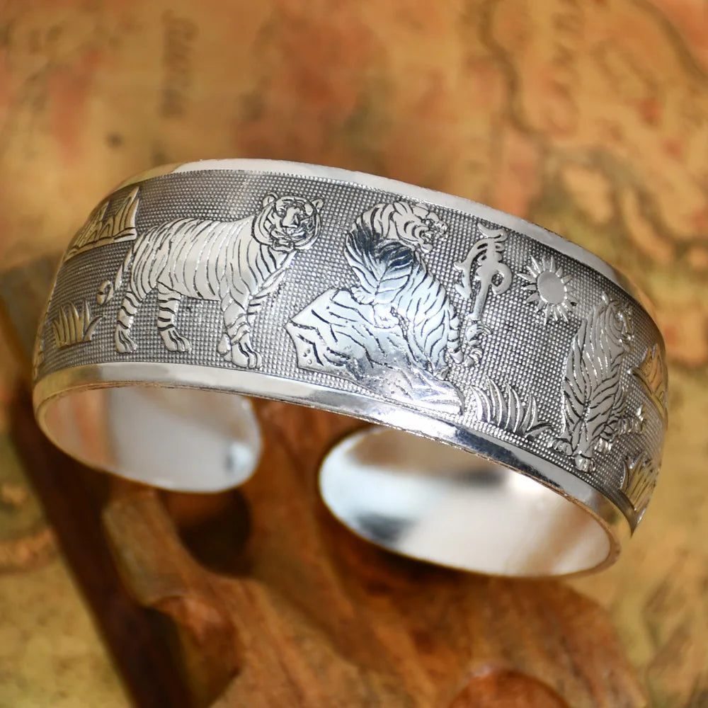 Brazalete Herencia · Motivos Grabados