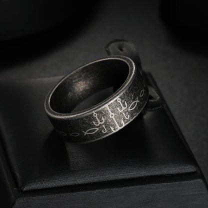 Anillo negro de acero con mantra, 8 mm