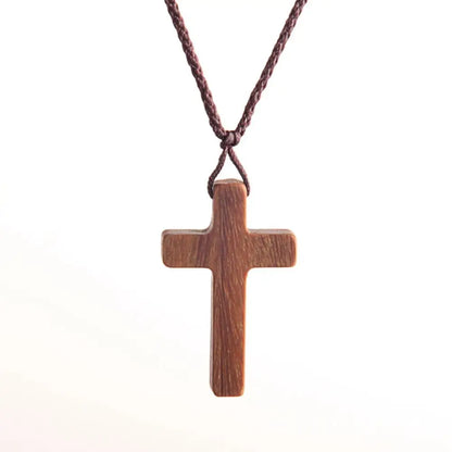 Collar de cruz de madera