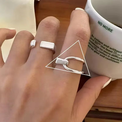 Anillo minimalista de piedra lunar