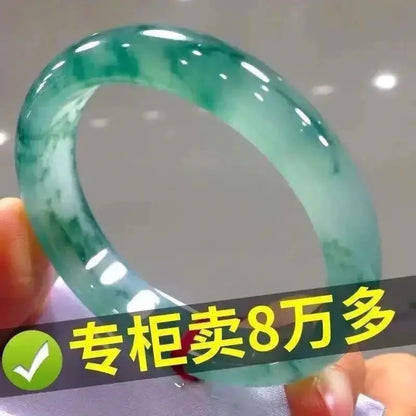 Brazalete de jade verde claro